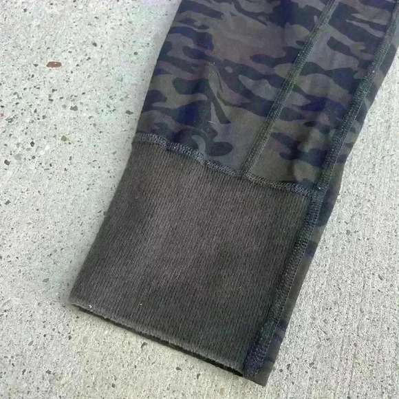 Alphalete women s Joggers green camo leggings pockets drawstring Running Active - Picture 10 of 10